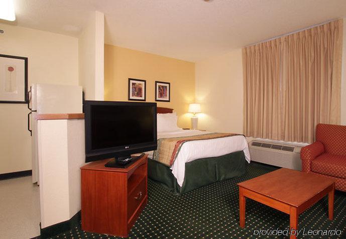 Hawthorn Suites By Wyndham Louisville North Jeffersonville Δωμάτιο φωτογραφία
